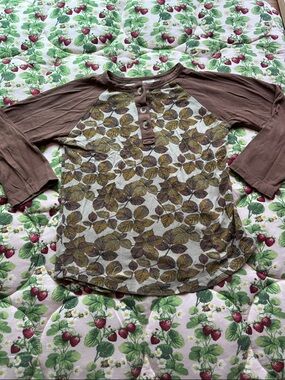 Kate Quinn fall leaves baseball shirt